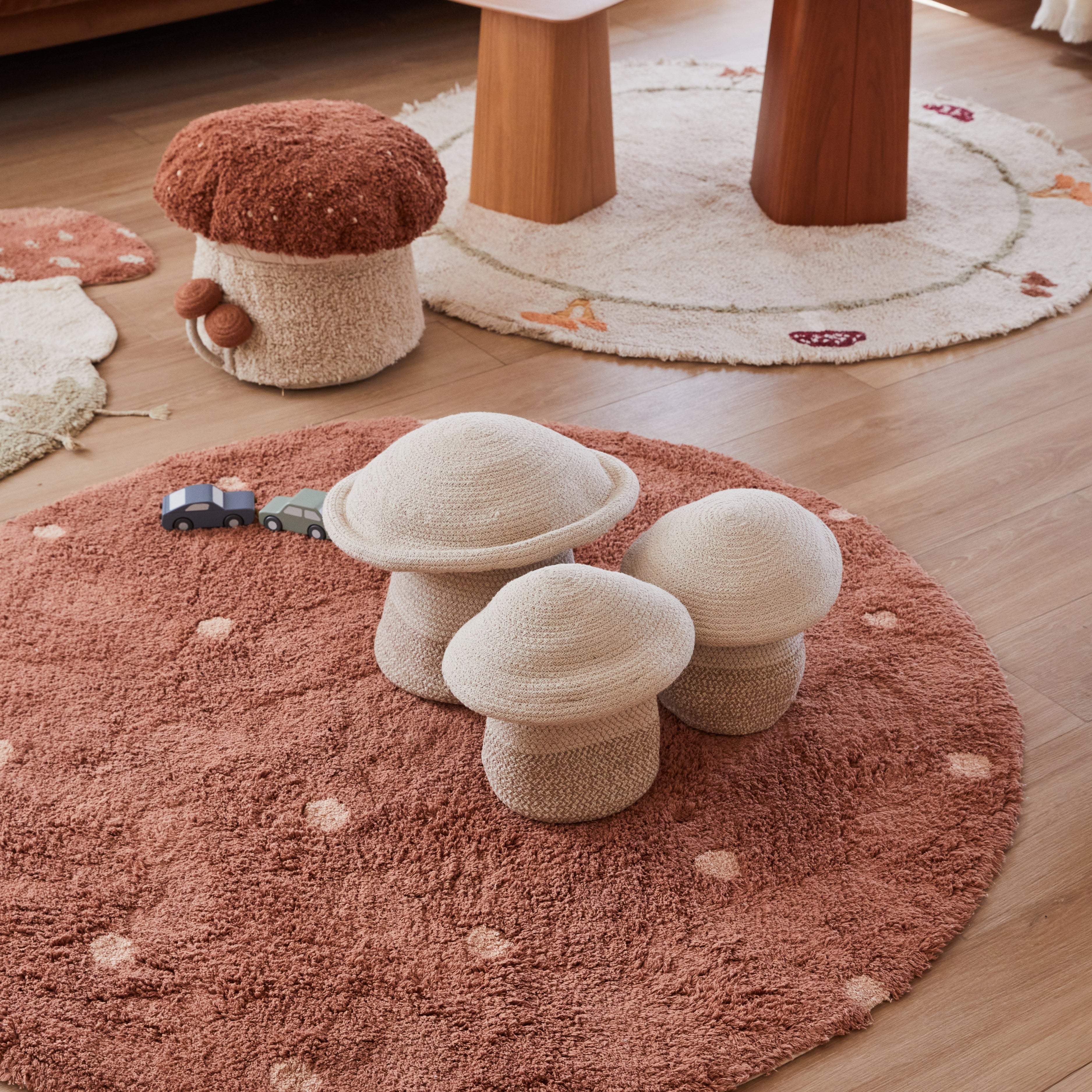 Tapete lavável Round Dot Castanha Ø 140 cm