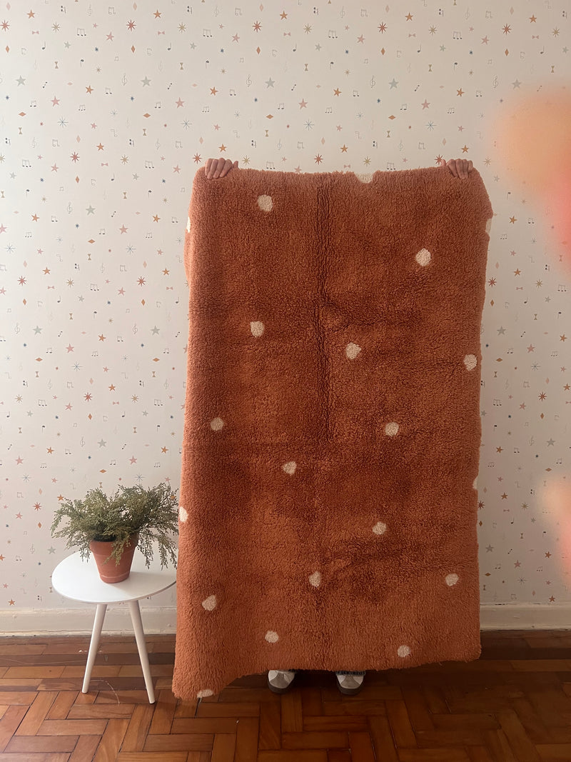 Tapete lavável Mini Dot  Castanha 100 x 150 cm Circula Momy