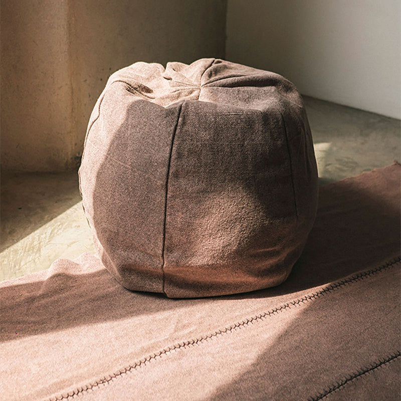 Puff Lorena Canals Stonewashed Soil Brown -Marron 50 x 60 cm