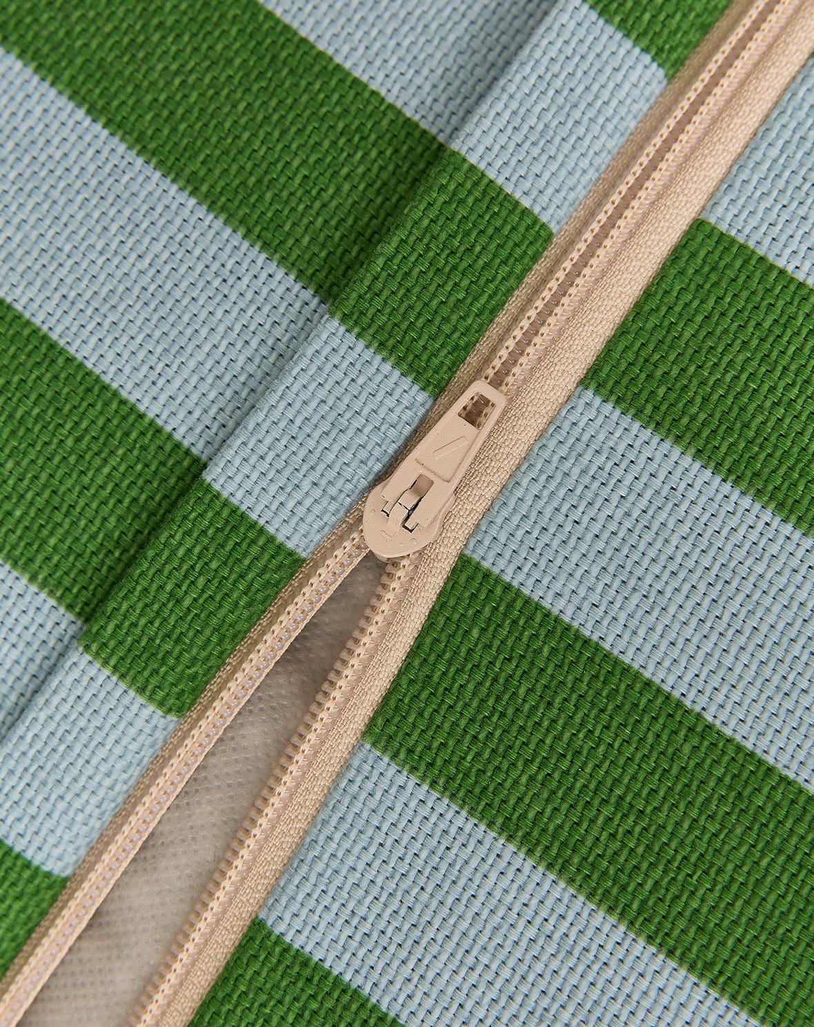 Puff BLISS listras Verde e Azul 65 x 100 x 55 cm