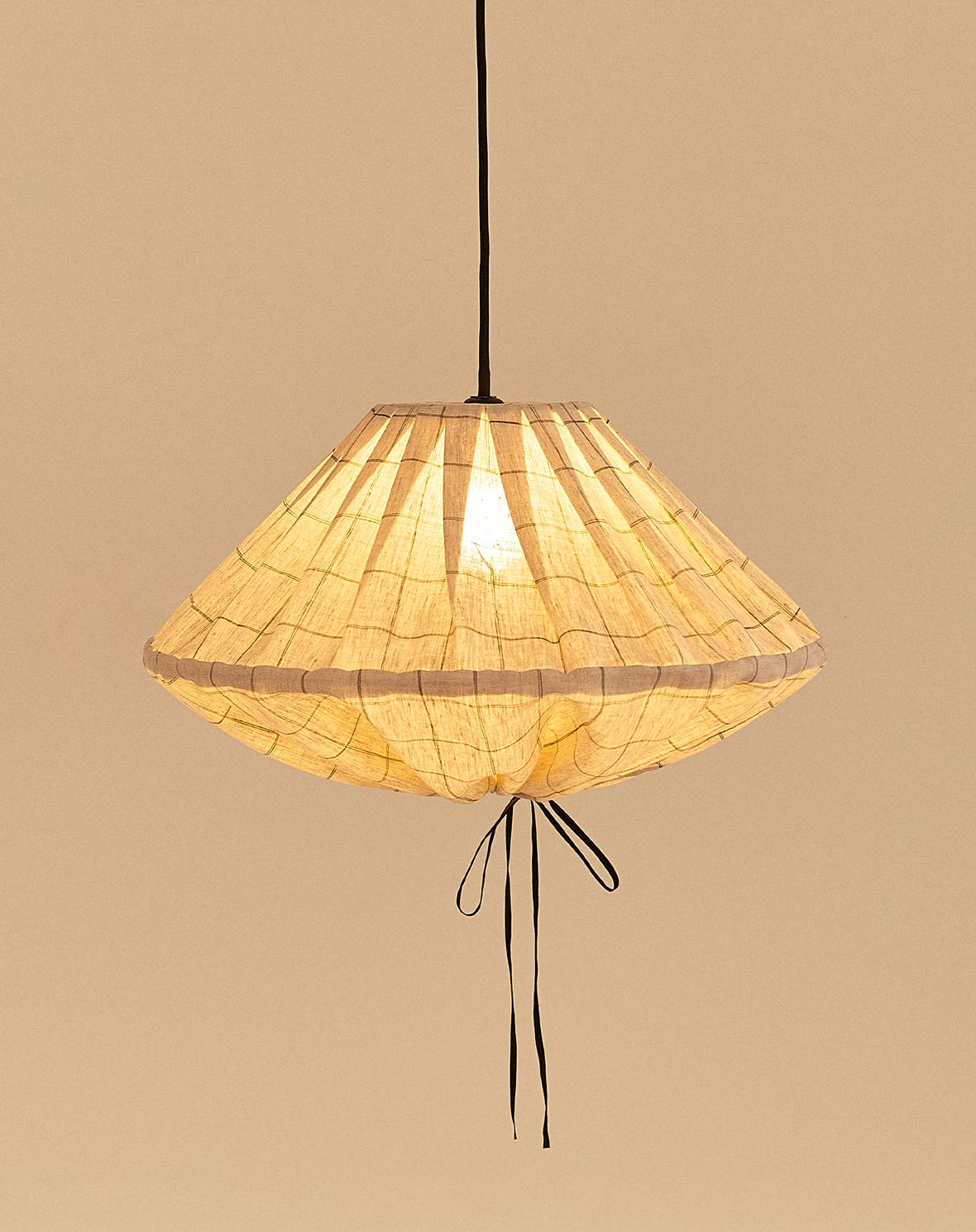 Lustre YUMI grid carvao 50 X 30 cm