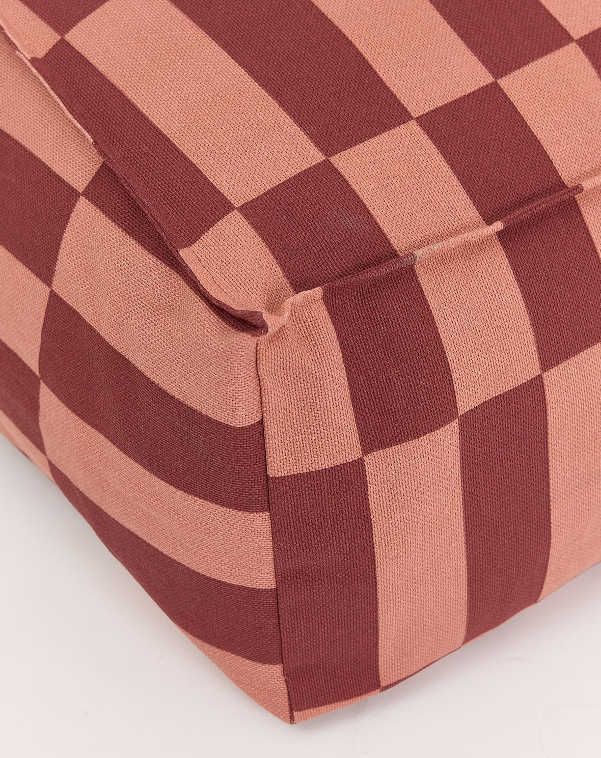 Puff VIBES long maroon tiles 70 x 105 x 57 cm