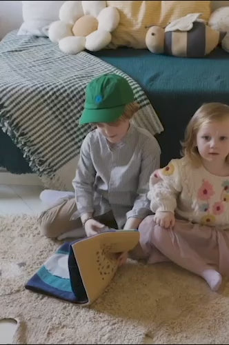 Livro têxtil Space 22 x 28 cm